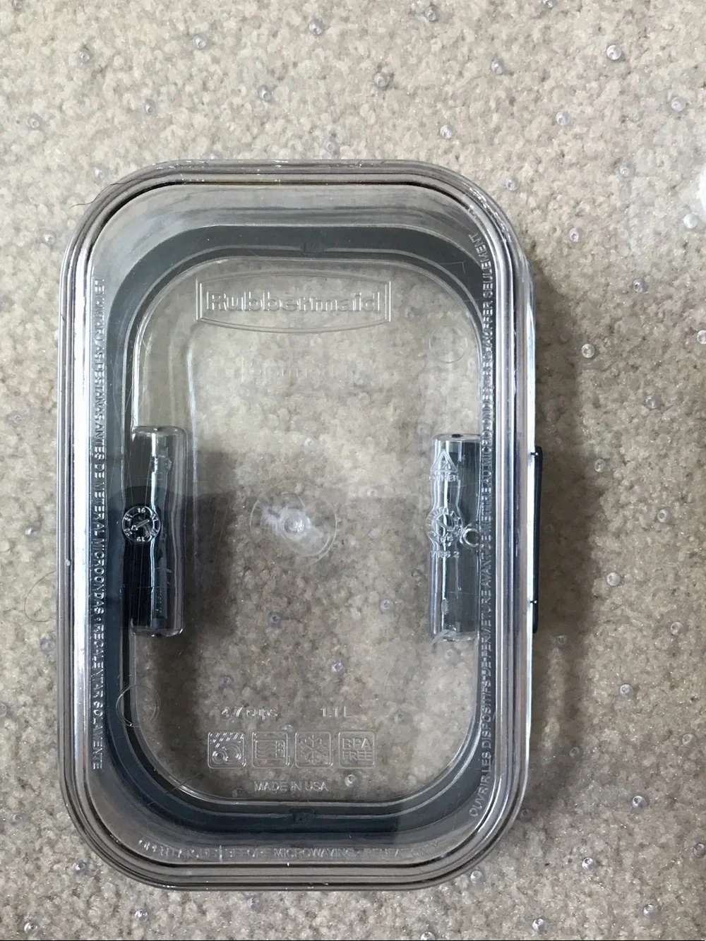 Rubbermaid Clear Containers
